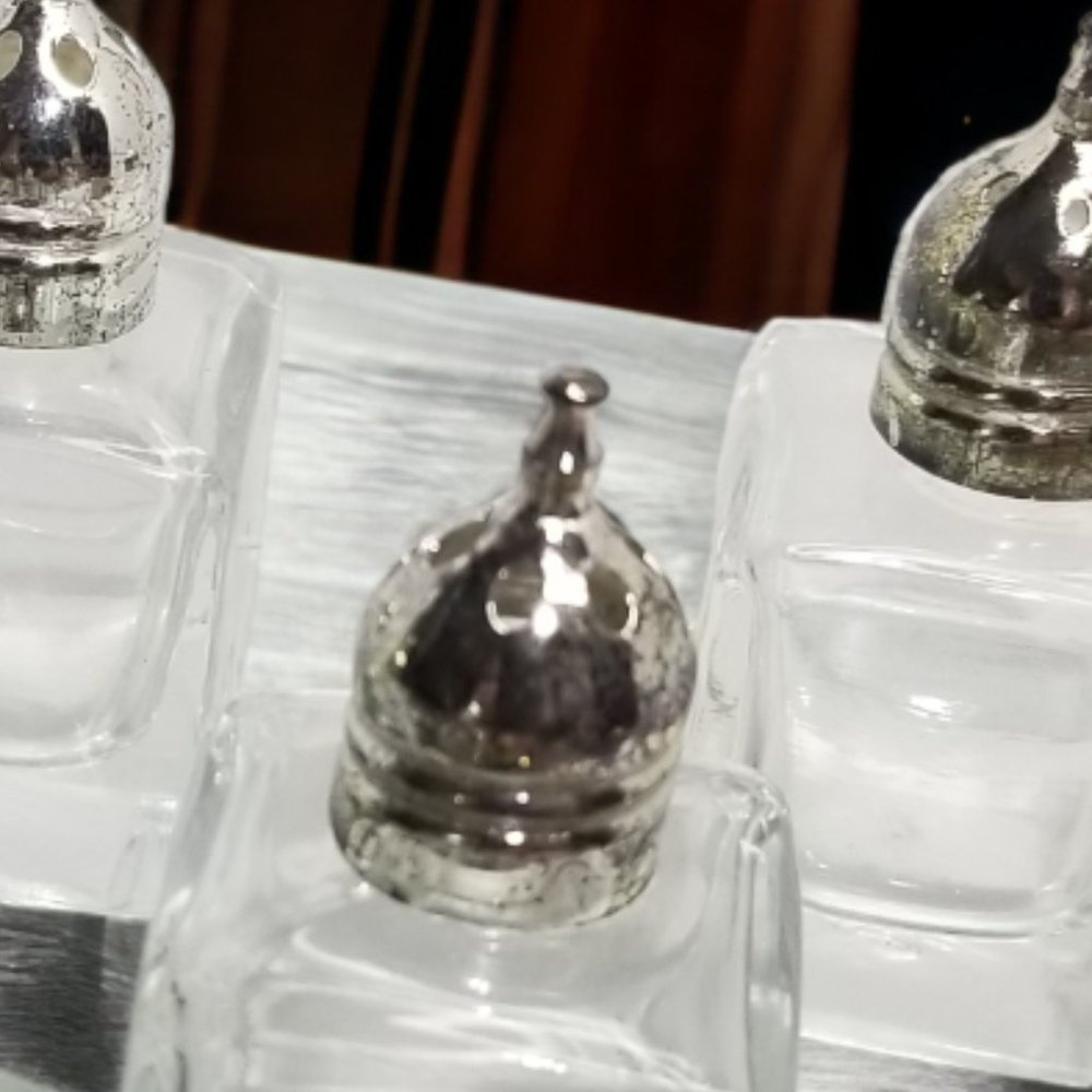 "Vintage Glass Mini Salt & Pepper Shakers w/ Silver Tops  Original Box Set-6 - Picture 9 of 11